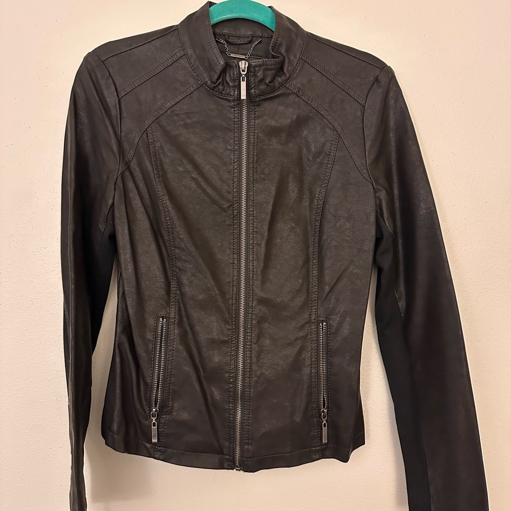 Elegant Black Leather Jacket for Women